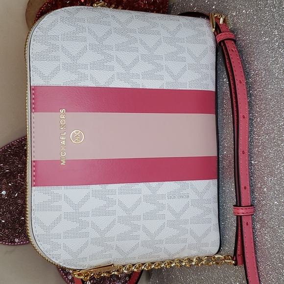 ๐HP๐ Michael Kors ๐NWT๐ Hibiscus Center Stripe Dome Crossbody Purse!๐๐๐ - Picture 2 of 16